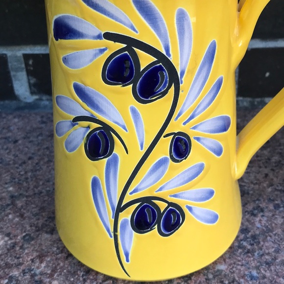 Pitcher - Picture 4 of 4